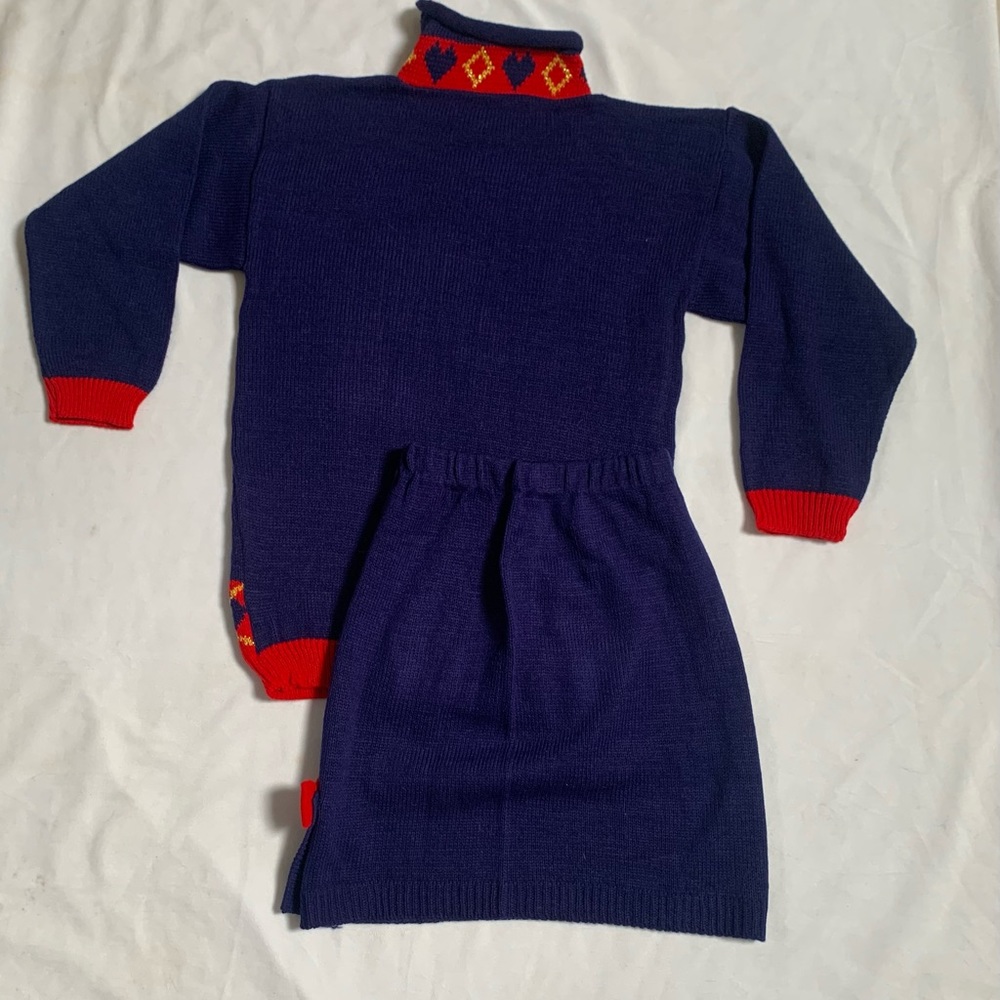 Sweater and skirt knit set - Picture 4 of 4